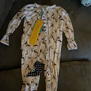 Posh Peanut Ruffle Austin Footie 12-18 month